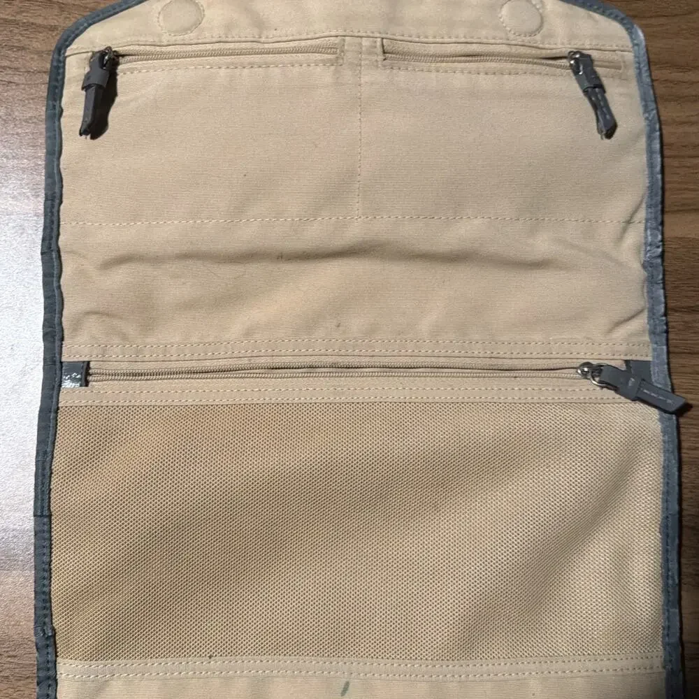 Coach Signature Gray Nylon Hanging Fold-Up Cosmetics Travel Bag C Logo